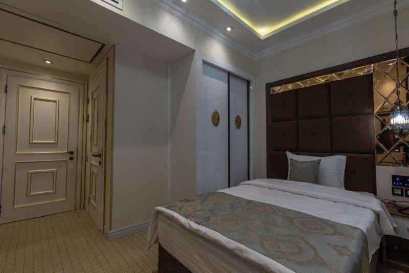 Aqua Liberty Hotel image