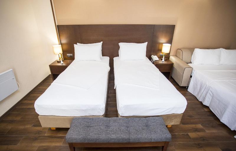 Hotel Corner Inn image