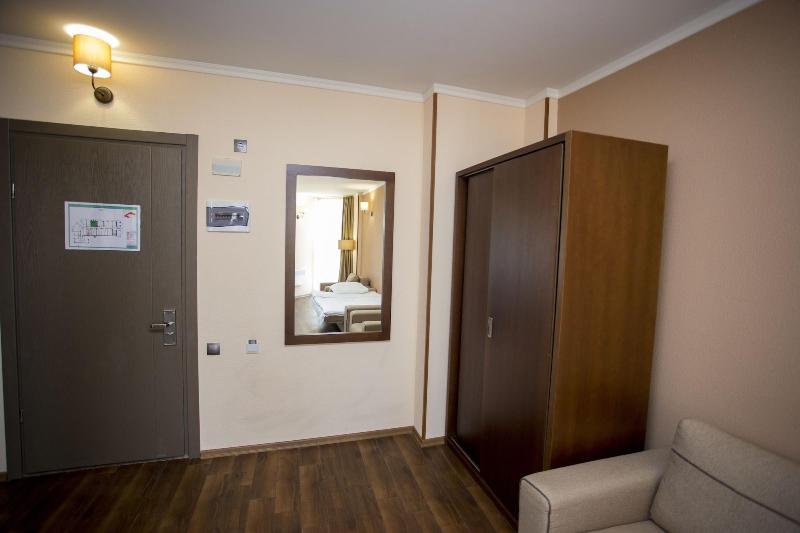 Hotel Corner Inn image