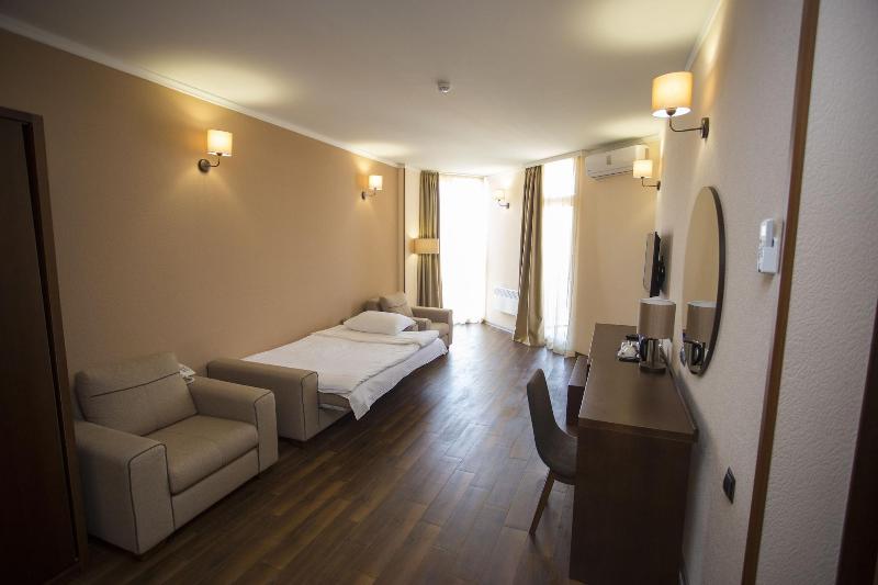 Hotel Corner Inn image