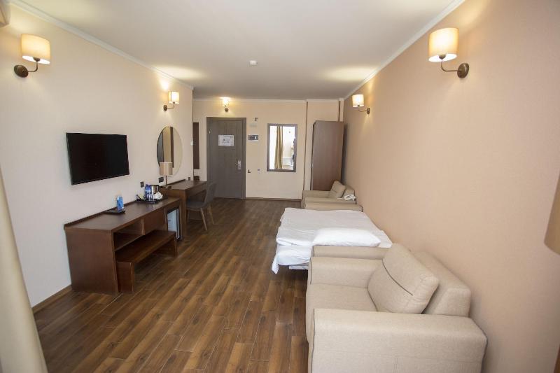 Hotel Corner Inn image