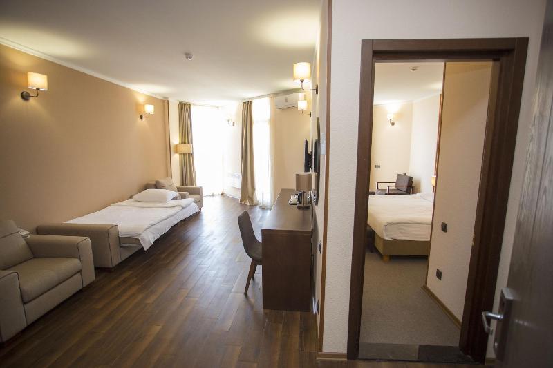 Hotel Corner Inn image