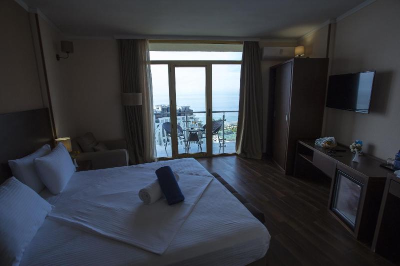 Hotel Corner Inn image