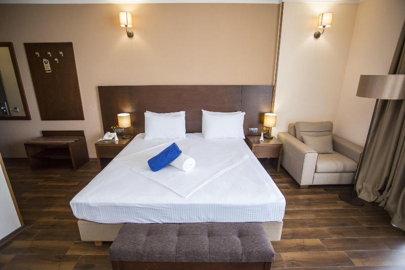 Hotel Corner Inn image