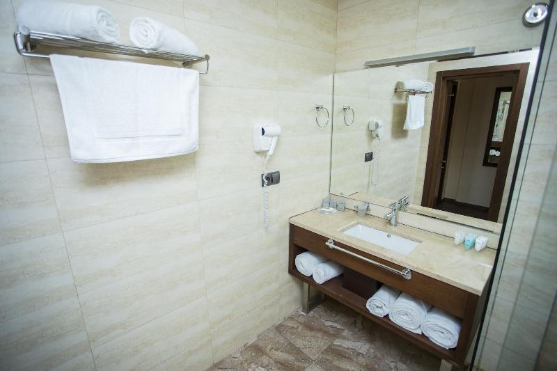 Hotel Corner Inn image