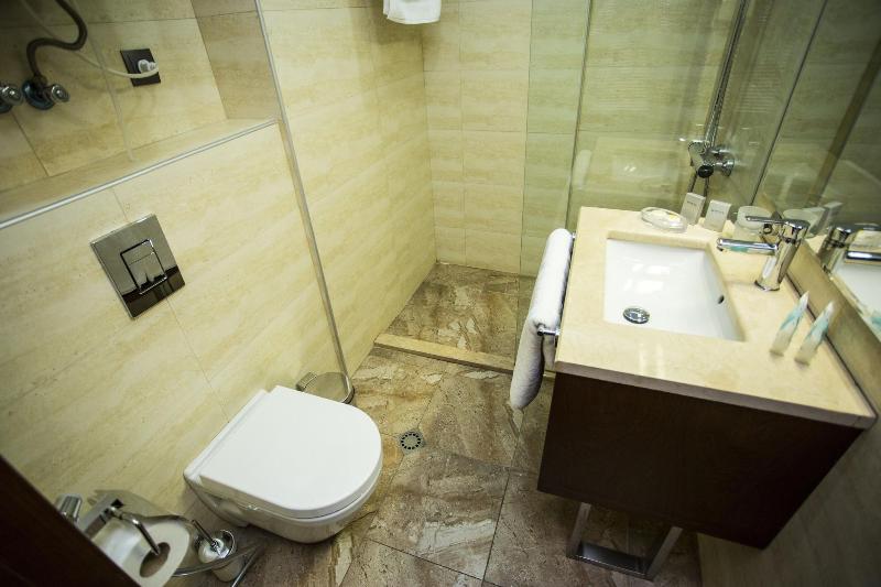 Hotel Corner Inn image
