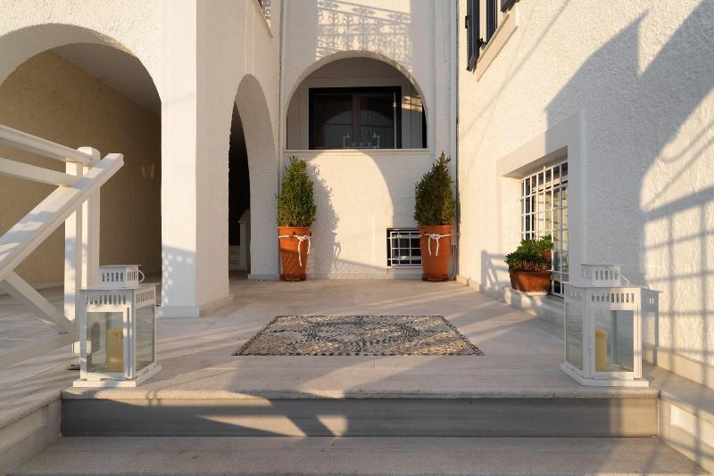 Porto Vecchio Luxury Suites image