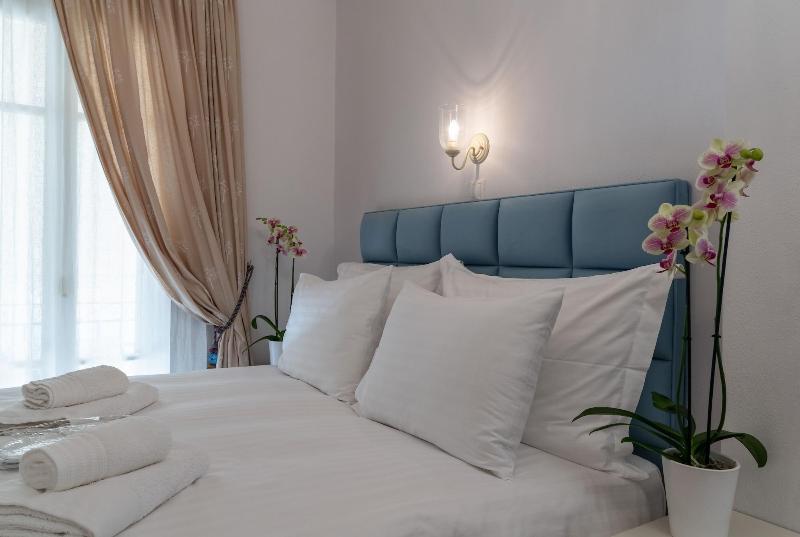 Porto Vecchio Luxury Suites image