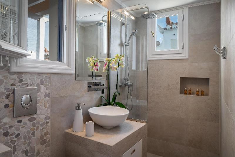 Porto Vecchio Luxury Suites image