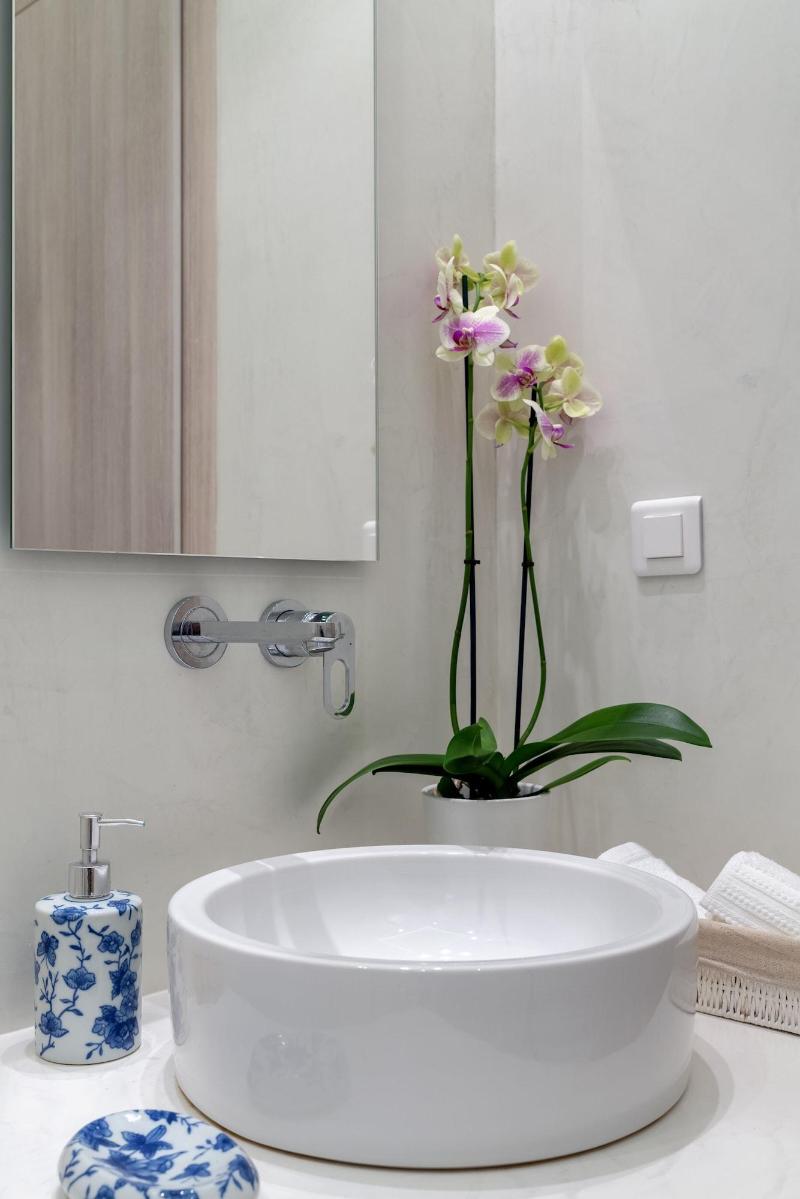 Porto Vecchio Luxury Suites image