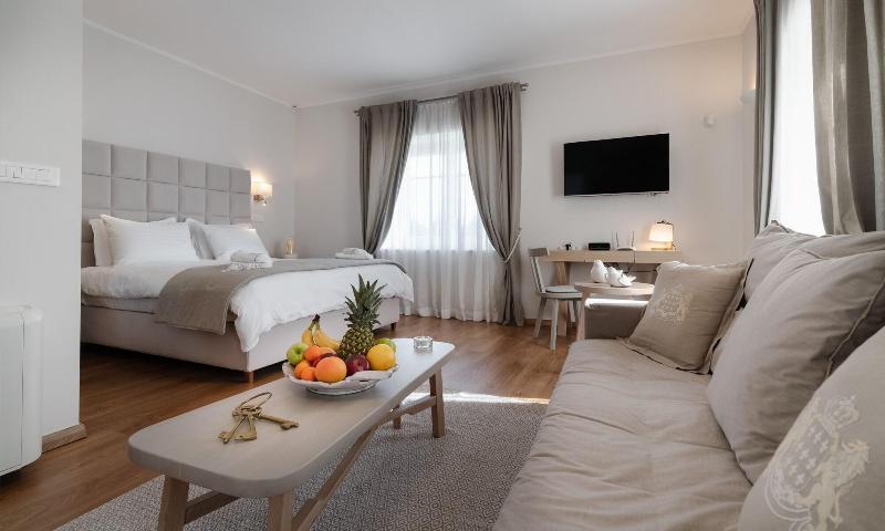 Porto Vecchio Luxury Suites image