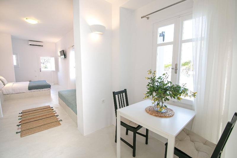 Apanomeria Boutique Residence — photo 17