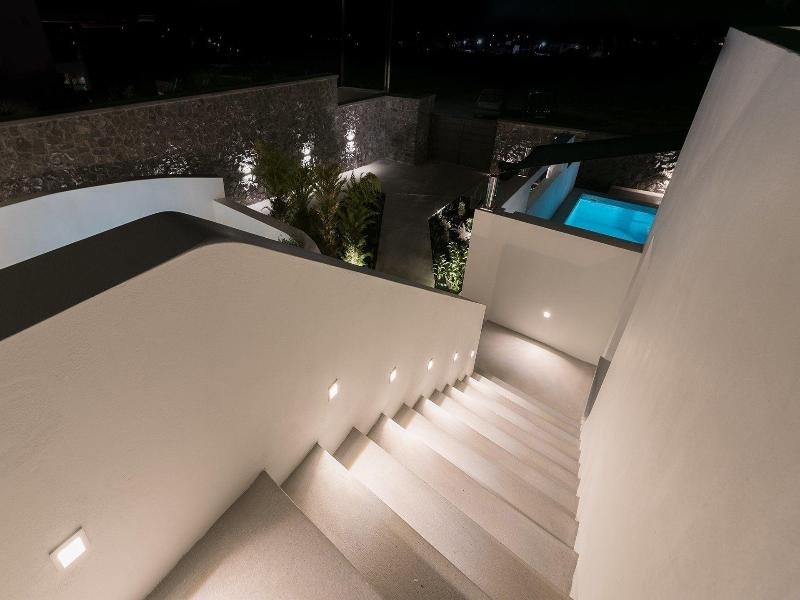 Karat Suites image