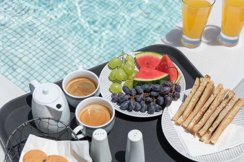 Karat Suites image