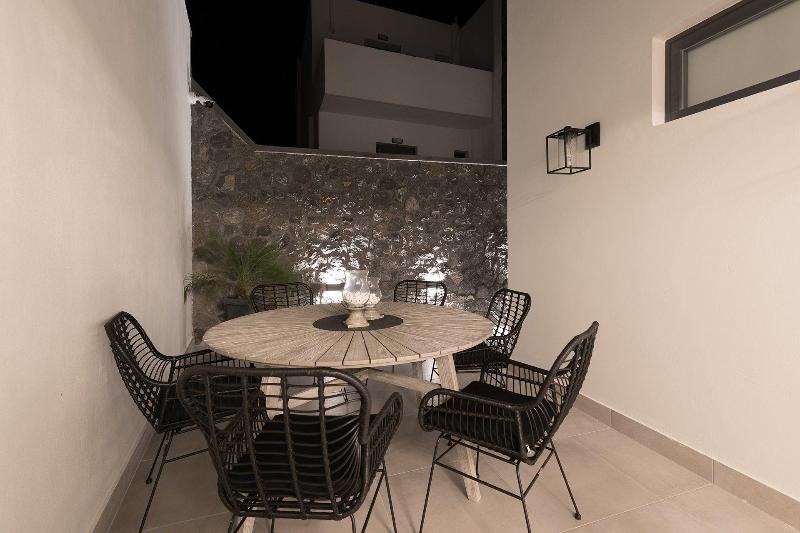 Karat Suites image