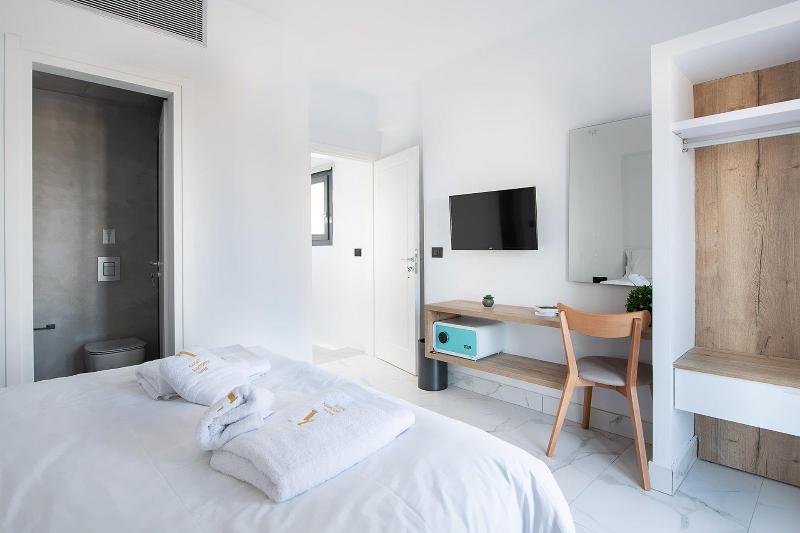 Karat Suites image