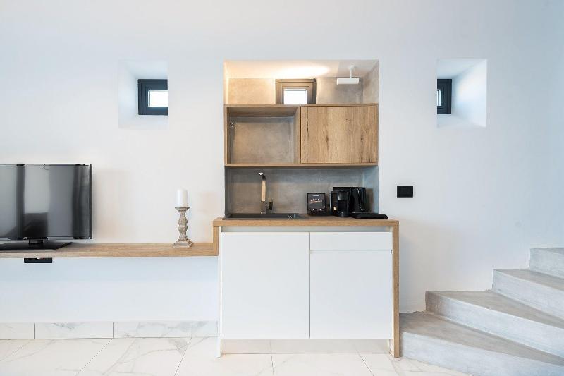 Karat Suites image