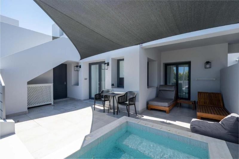 Karat Suites image