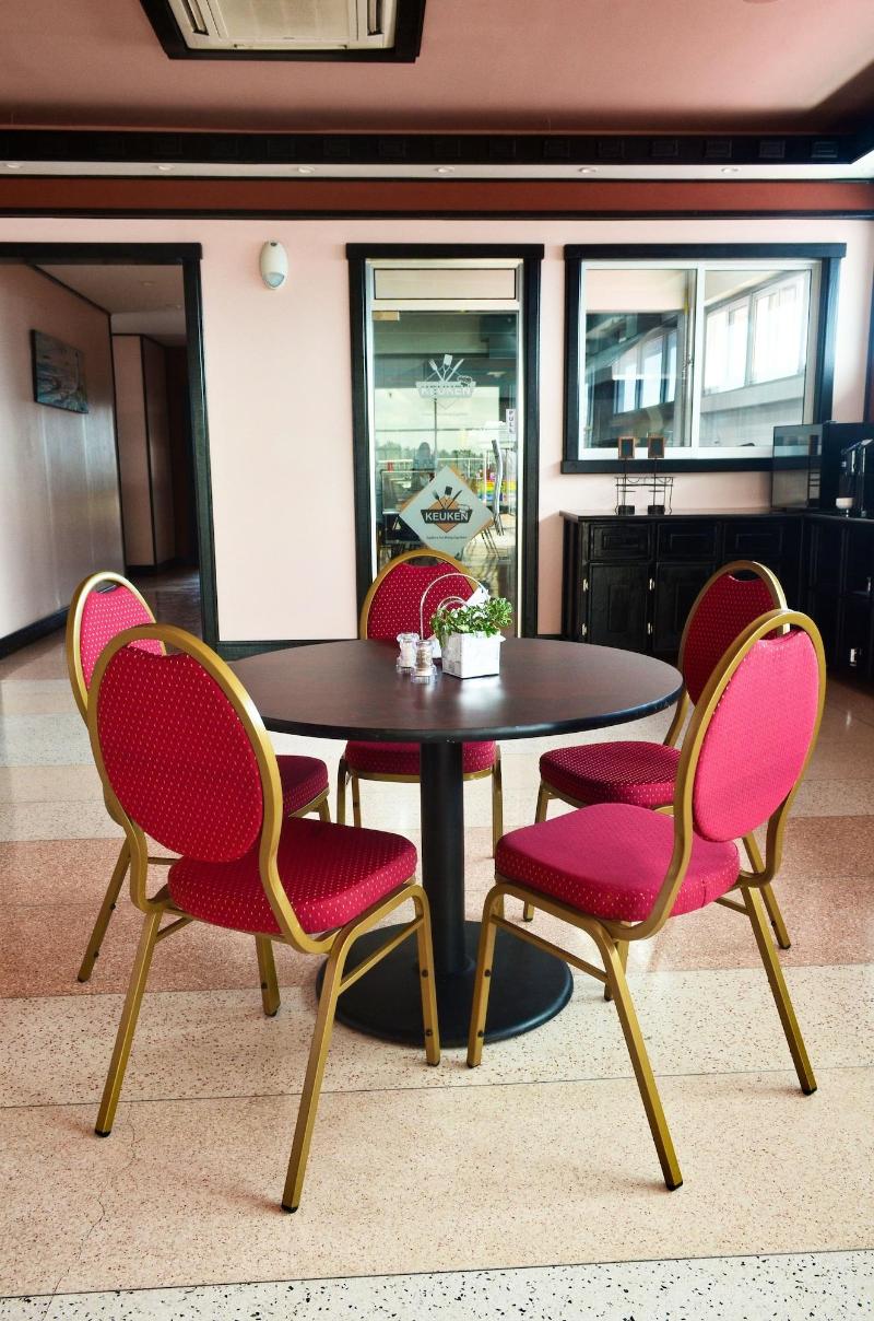 Leisure Inn image