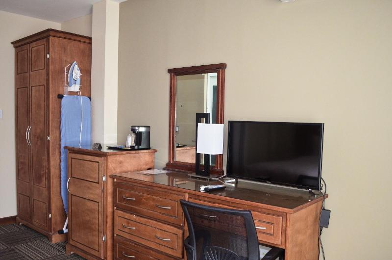 Leisure Inn image