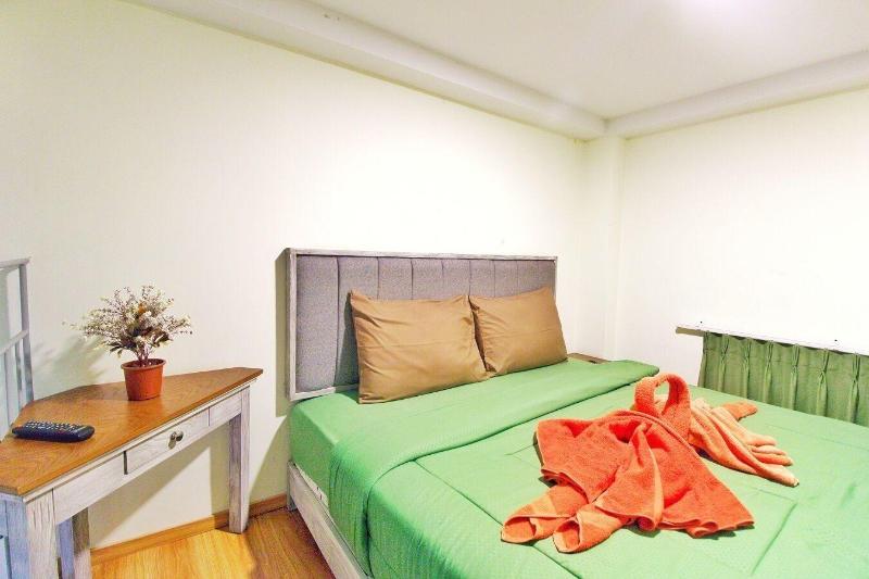 Urbanest Inn House Slipi image