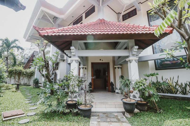 Formerly RedDoorz Syariah Gelora Delta Sidoarjo image
