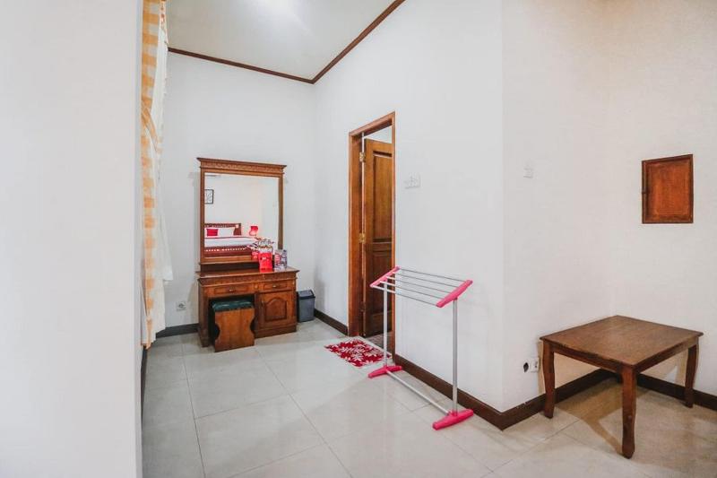 Formerly RedDoorz Syariah Gelora Delta Sidoarjo image