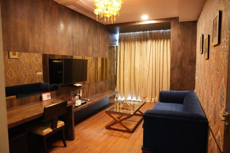Regenta Central Hotel & Convention Nagpur image