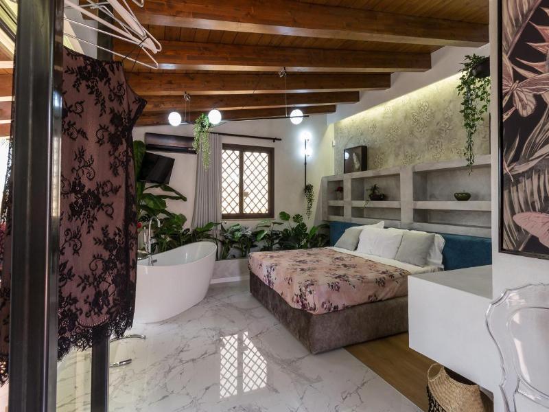 Diodorus Luxury Experience image