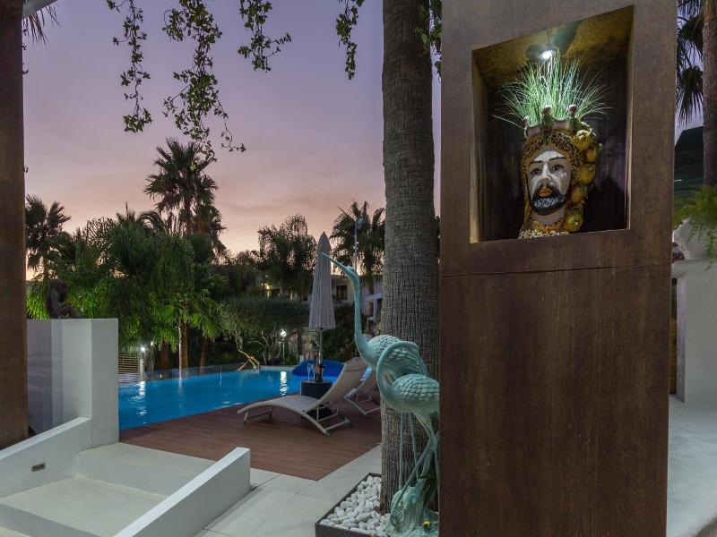 Diodorus Luxury Experience image
