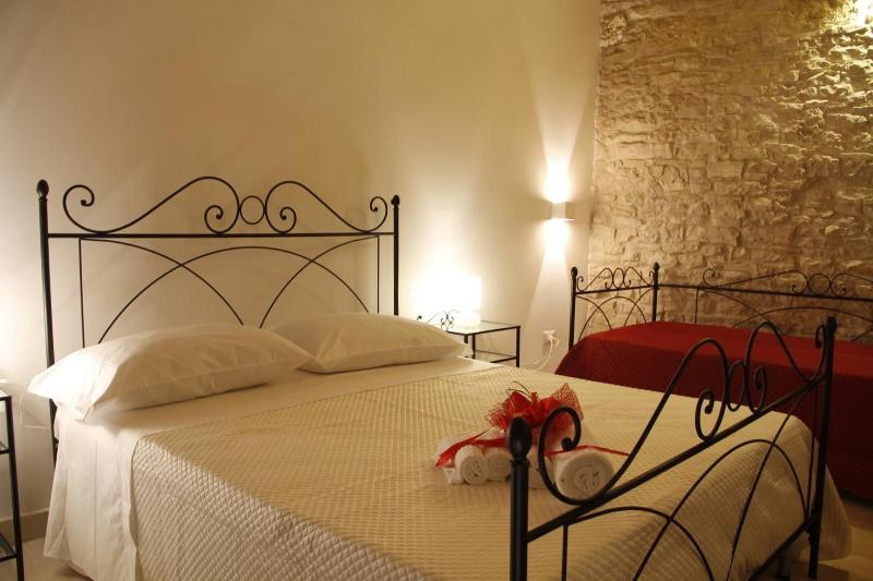 Ai Pilieri di Bagnoli image
