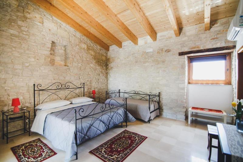 Ai Pilieri di Bagnoli image