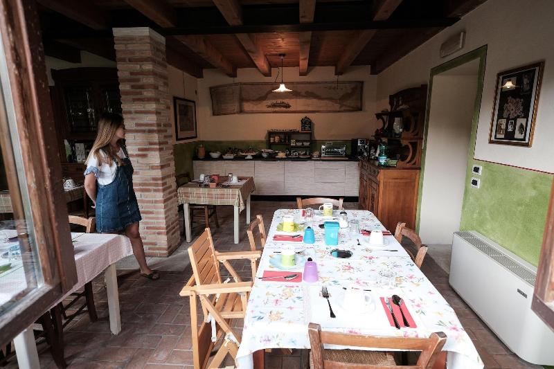 Agriturismo Val image