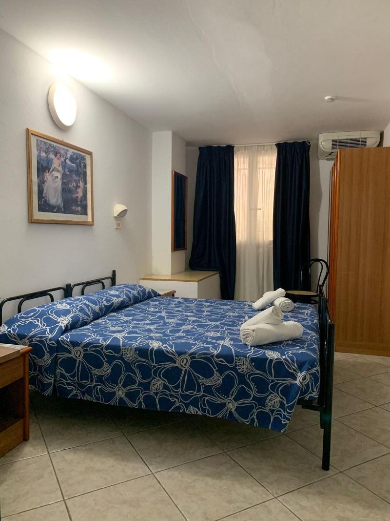 Hotel Villa Isola image