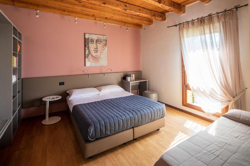 Agriturismo Ai Due Leoni image