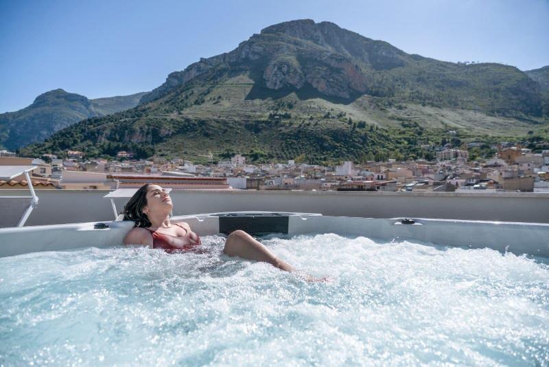 Oasi del Golfo Suites B&B image