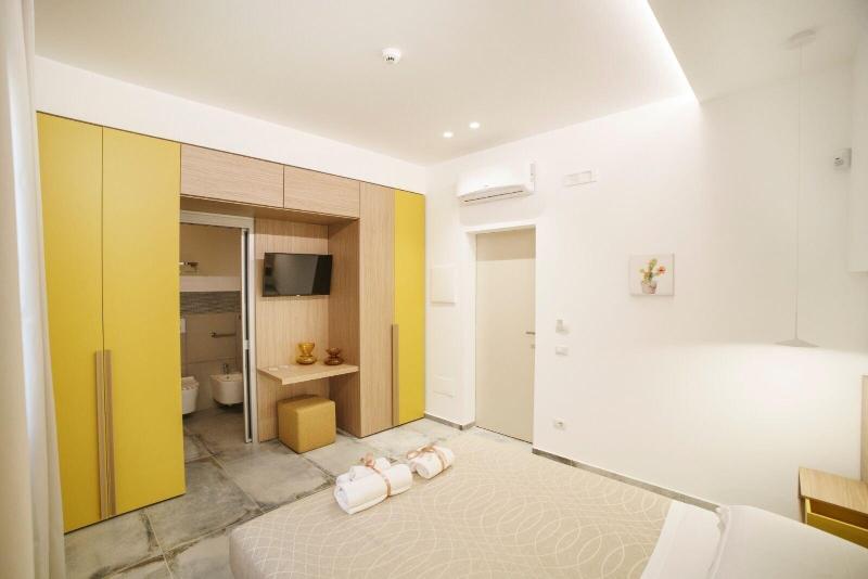 Oasi del Golfo Suites B&B image