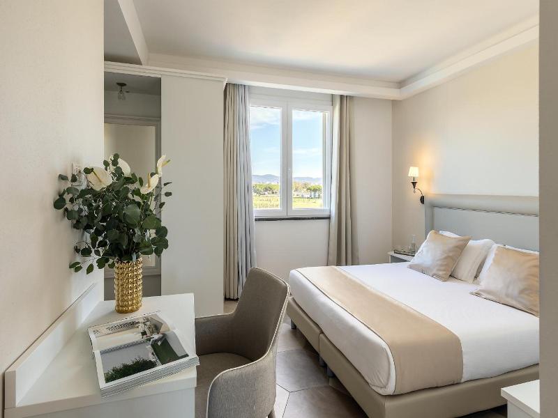 Golden Hotel & Apartments image