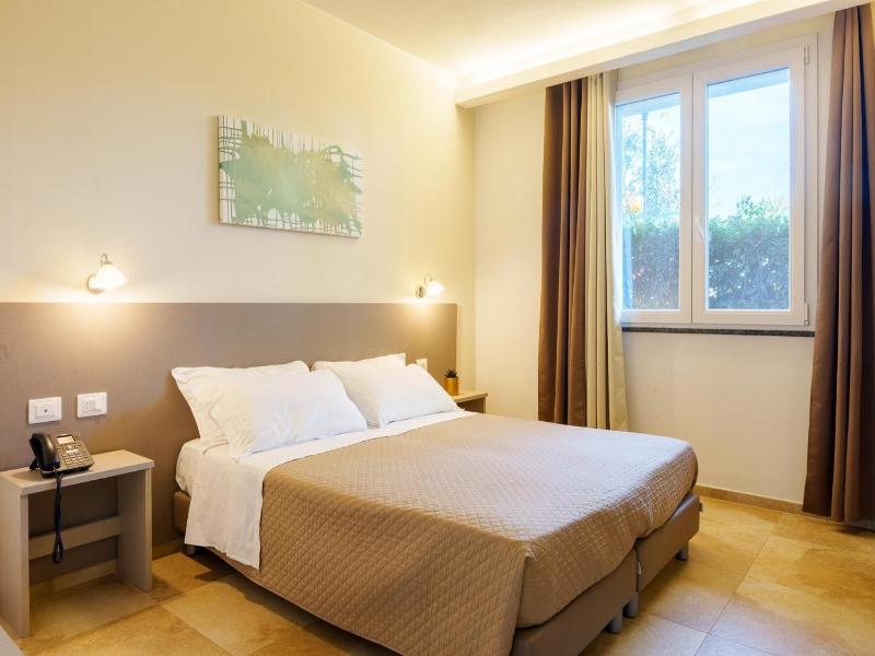Golden Hotel & Apartments image