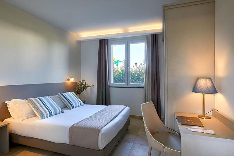 Golden Hotel & Apartments image
