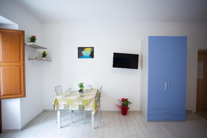Odissea Residence e Rooms image