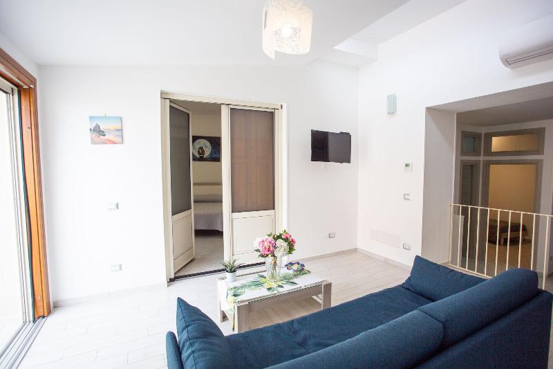 Odissea Residence e Rooms image
