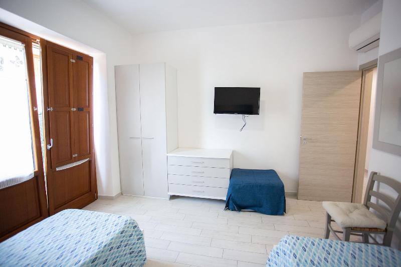 Odissea Residence e Rooms image