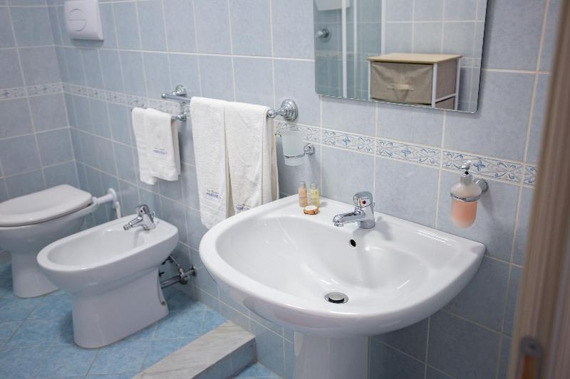 Odissea Residence e Rooms image