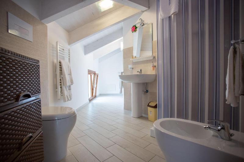 Odissea Residence e Rooms image