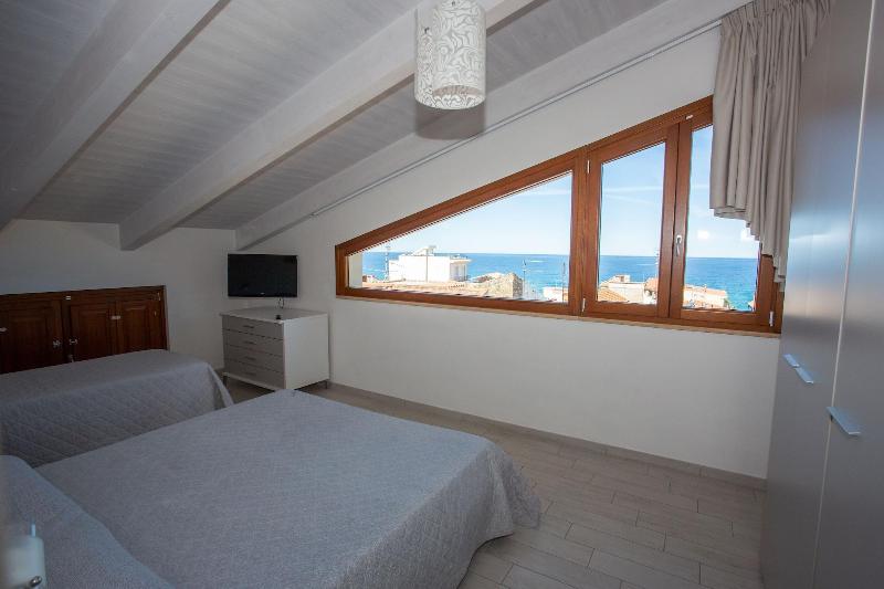 Odissea Residence e Rooms image