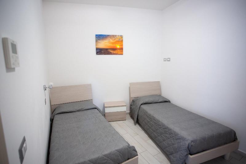 Odissea Residence e Rooms image