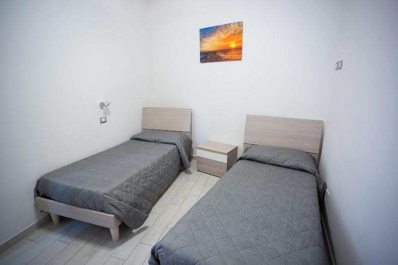 Odissea Residence e Rooms image