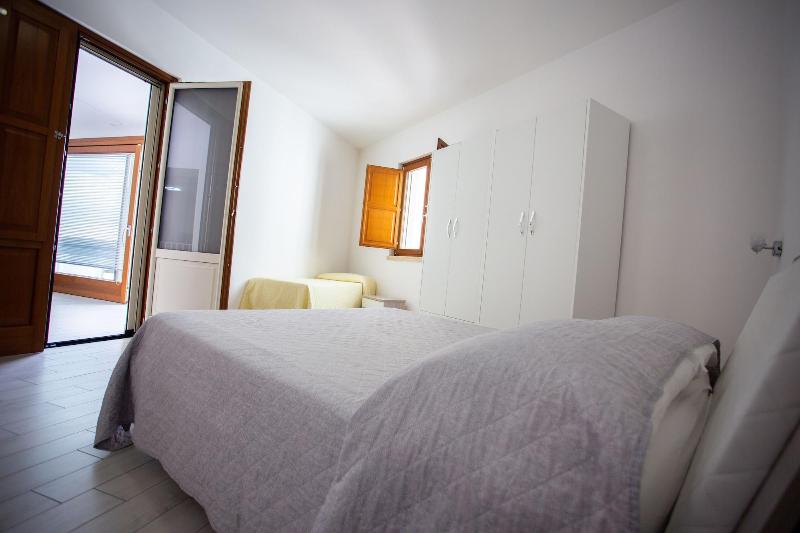 Odissea Residence e Rooms image
