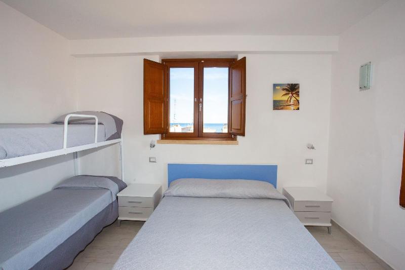 Odissea Residence e Rooms image